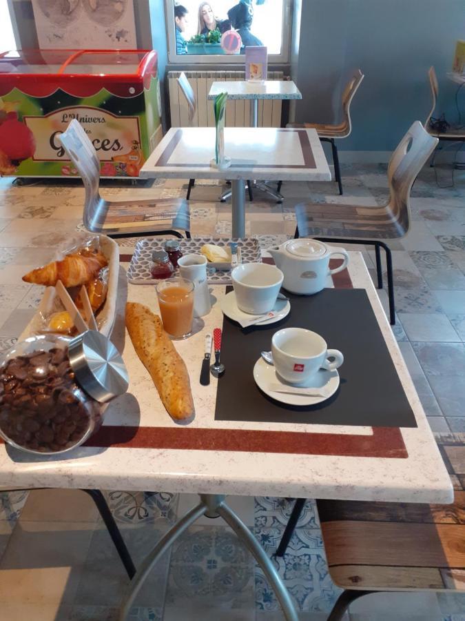 Hotel Le Kamelia ساليس المظهر الخارجي الصورة